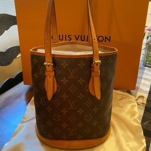 Louis Vuitton Bucket Tote PM